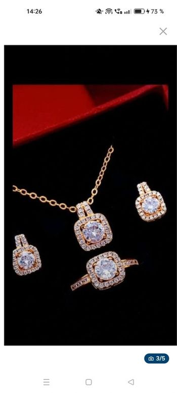 Parure Élégante Femme Luxe