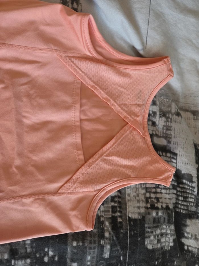 Top sport sans manches - photo numéro 5