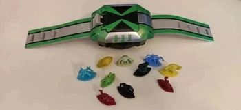 Ben10 Montre Omnitrix Challenge avec ses 10 mini-figurines