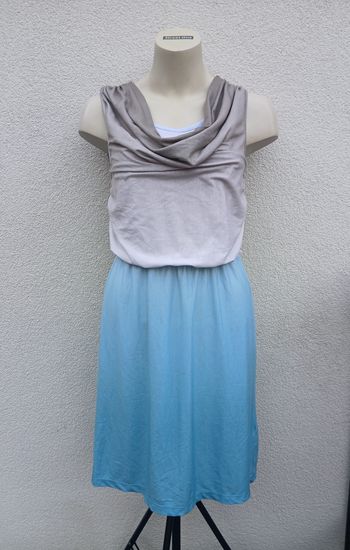 Robe beige bleue 