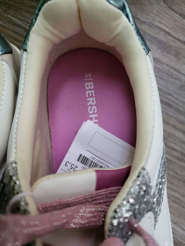 Baskets bershka 39 neuves - photo numéro 3