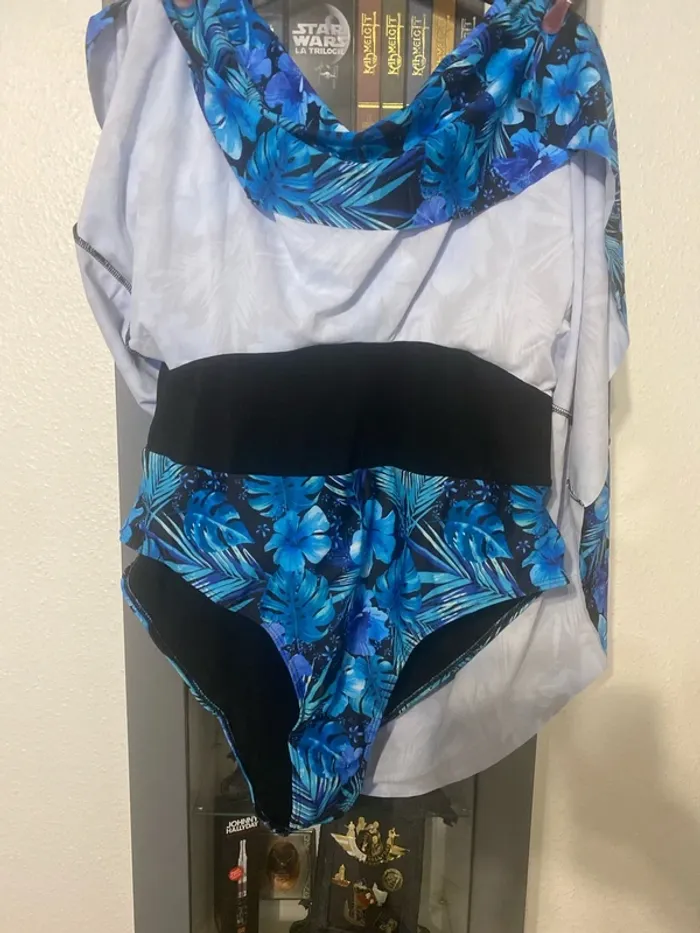superbe maillot de bain jupette bleu SHEIN 3XL 52/54 neuf - photo numéro 4
