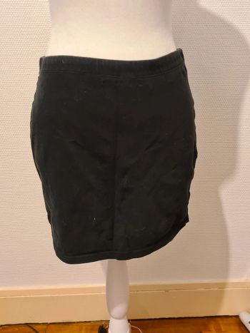 Petite jupe noire T42
