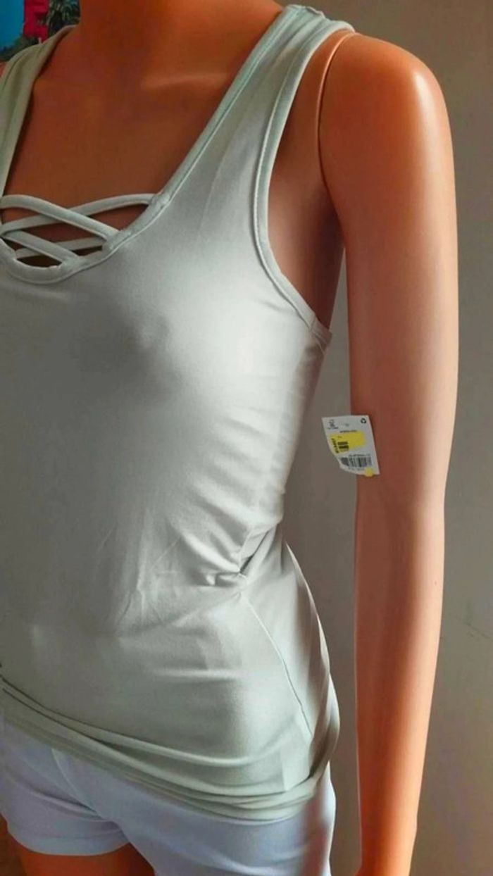 Débardeur vert clair taille s  Ardene devant croisé - photo numéro 5