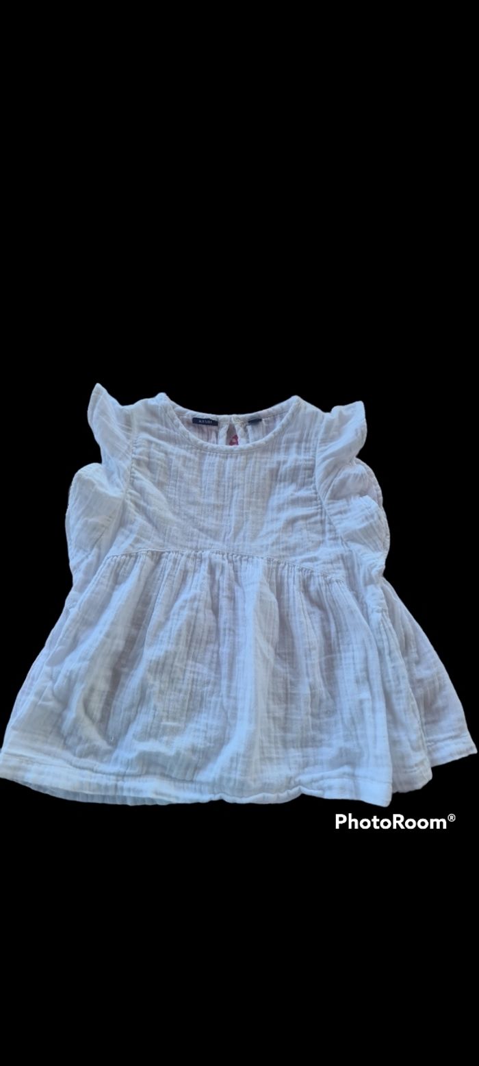 Petite blouse neuve manche courte Kiabi