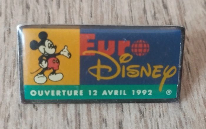 Lot de 3 pins vintage Disneyland Paris - photo numéro 3