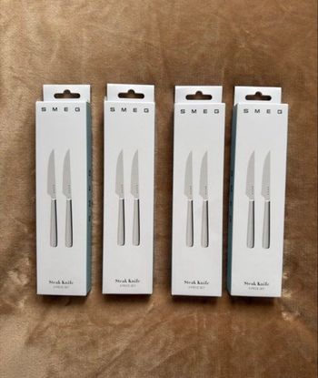 Lot de 8 couteaux à steak en acier inoxydable - SMEG