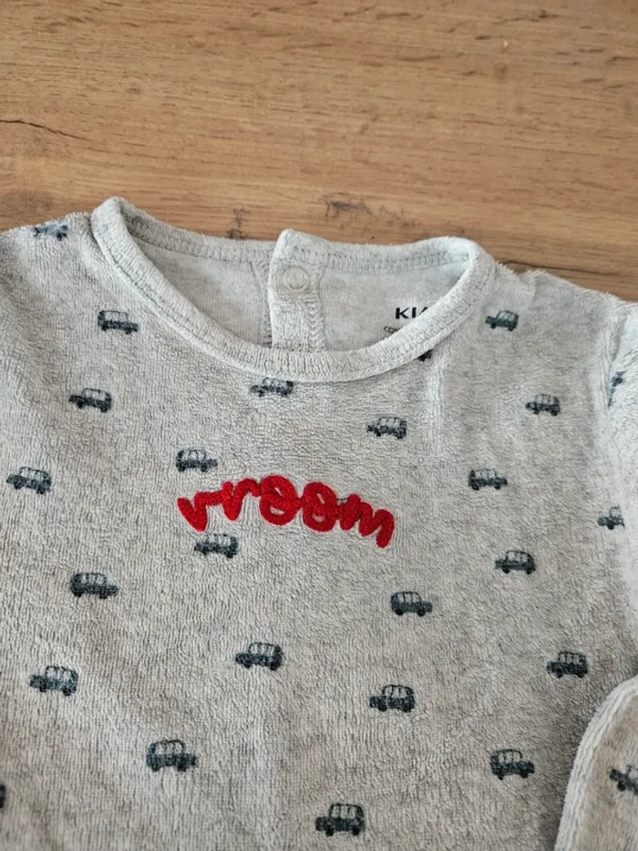 Pyjama 1 pièce kiabi 12 mois vroum bébé garçon - photo numéro 2