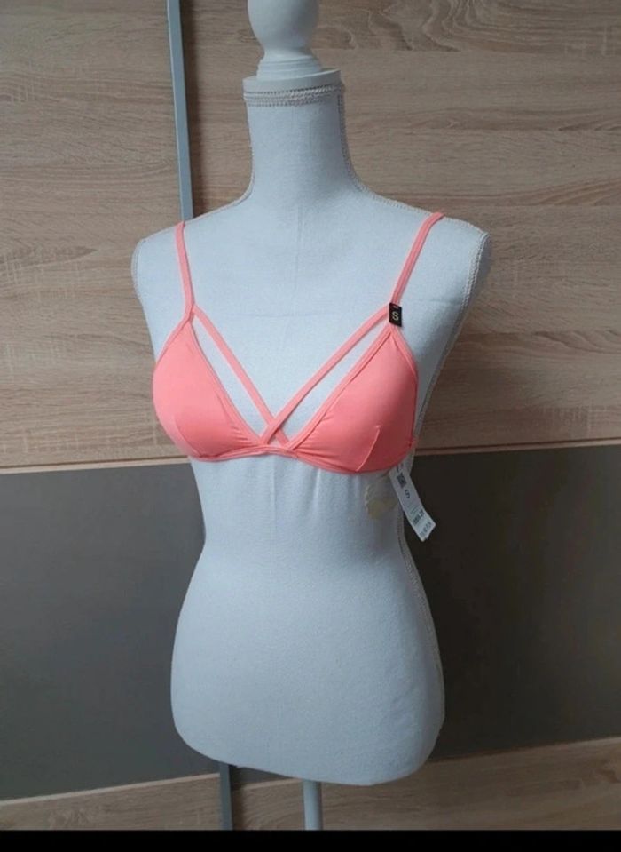 Haut de maillot de bain.