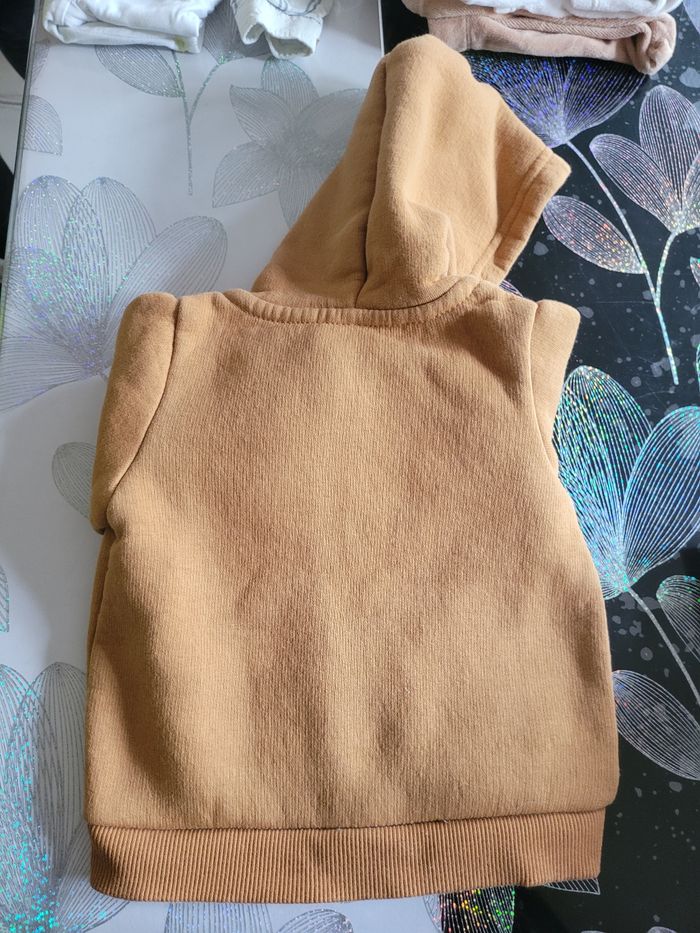 Veste 6 mois - photo numéro 3