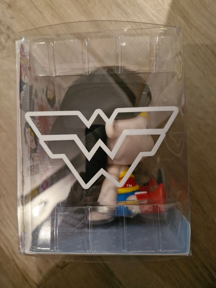 Tirelire WONDER WOMAN  PLASTOY neuve - photo numéro 3