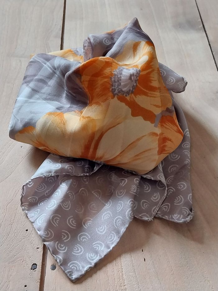 Foulard Carré à Fleurs orange pour Femme vintage