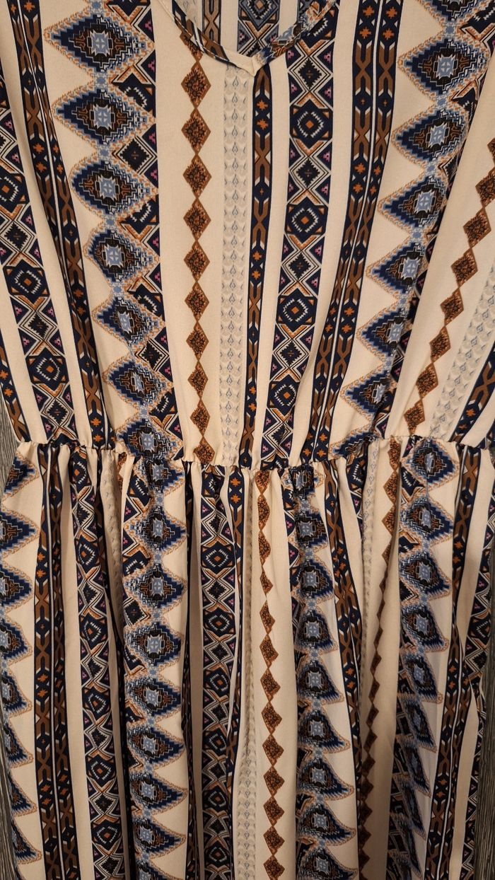 Robe longue manches courtes à motifs géométriques - photo numéro 4