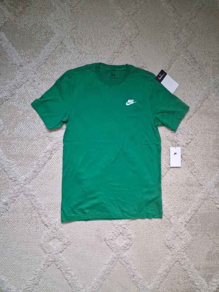 T-shirt Nike vert homme S