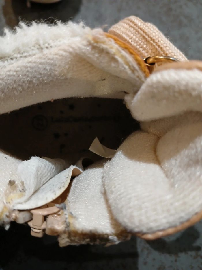 Chaussures taille 22 - photo numéro 9