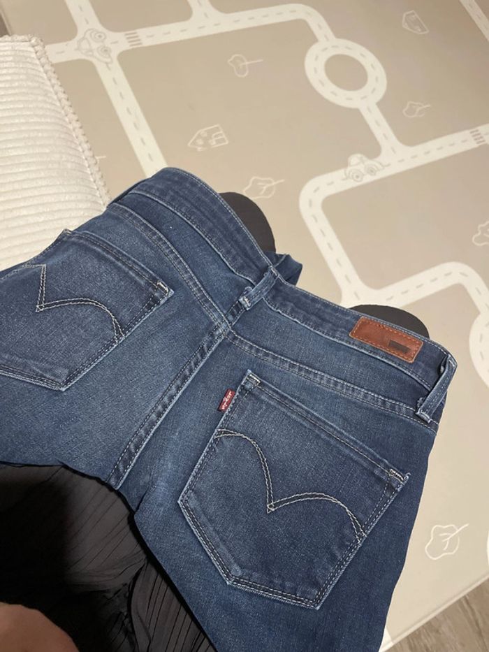 Jean levi’s slim taille 27 - photo numéro 10
