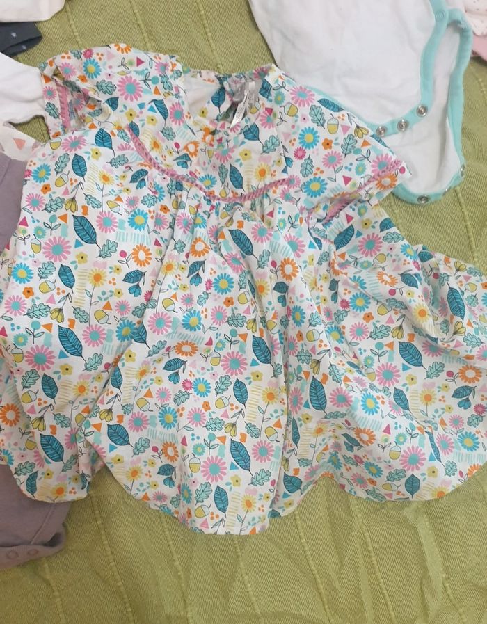 Lots vêtements bébé fille 1 mois - photo numéro 5