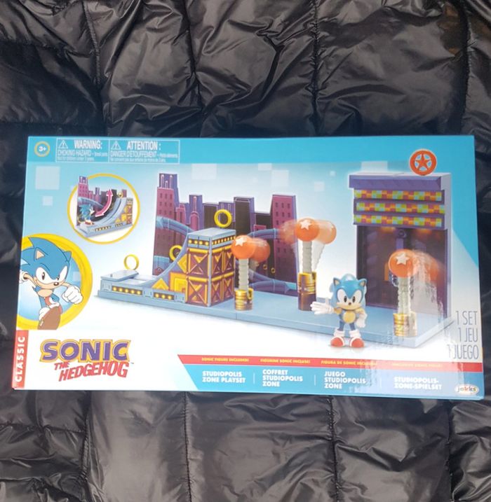 Sonic the hedgehog sega studiopolis zone playset figure new sealed in box collection