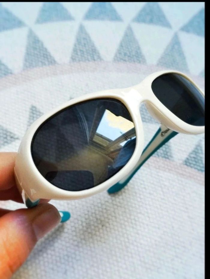 Lunettes Soleil bébé - Loubsol - Excellent État - photo numéro 4