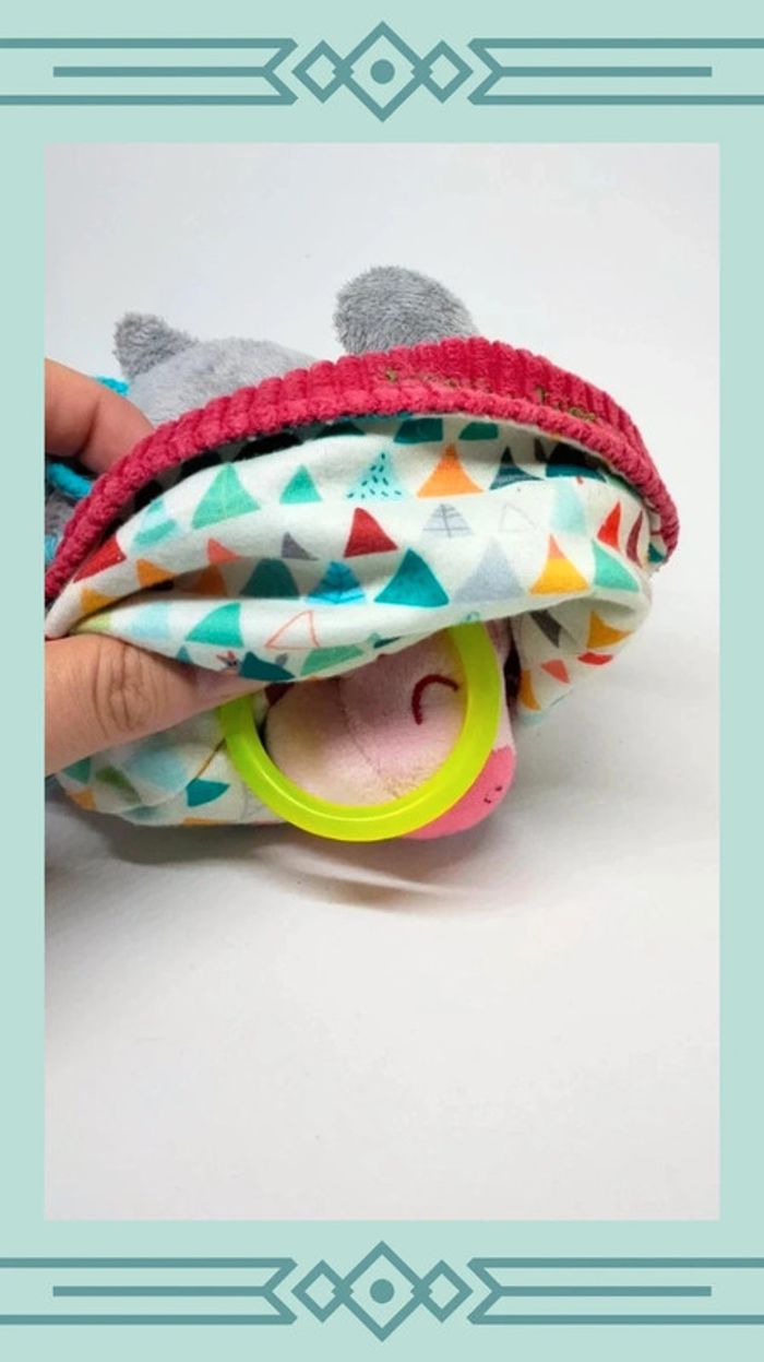 🍄 Doudou hochet réversible loup et cochon - photo numéro 7