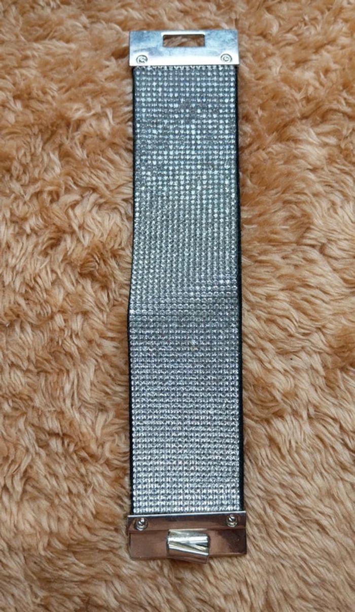 Bracelet avec strass de swarovski