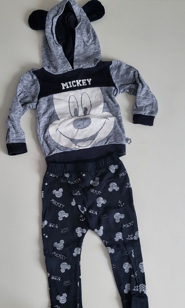 Ensemble  Mickey