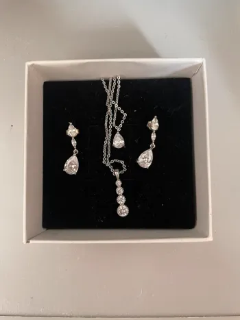 Parure bijoux