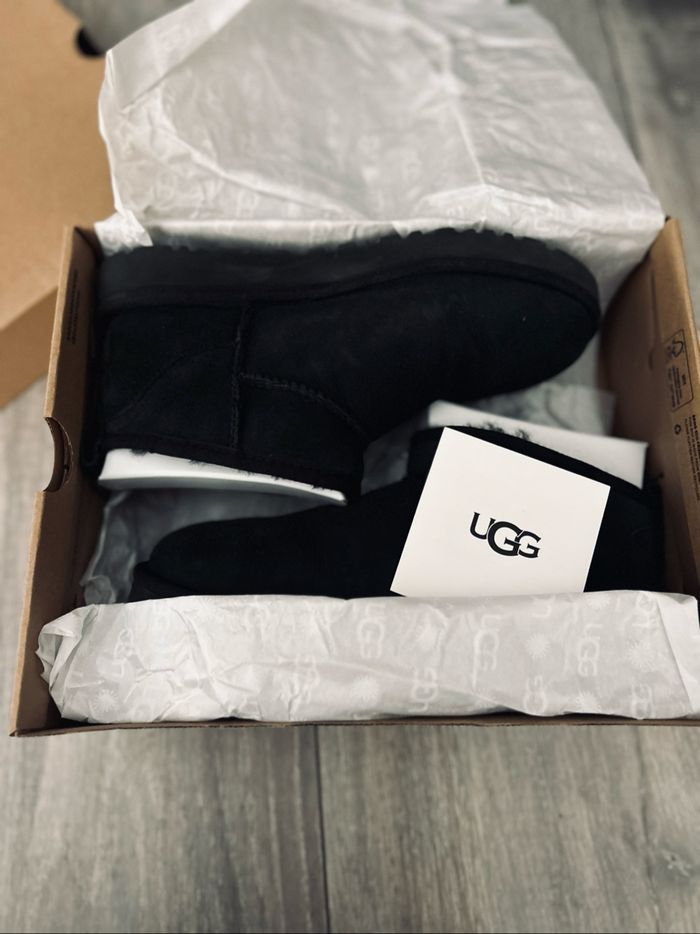 Ugg ultra mini noir - photo numéro 4
