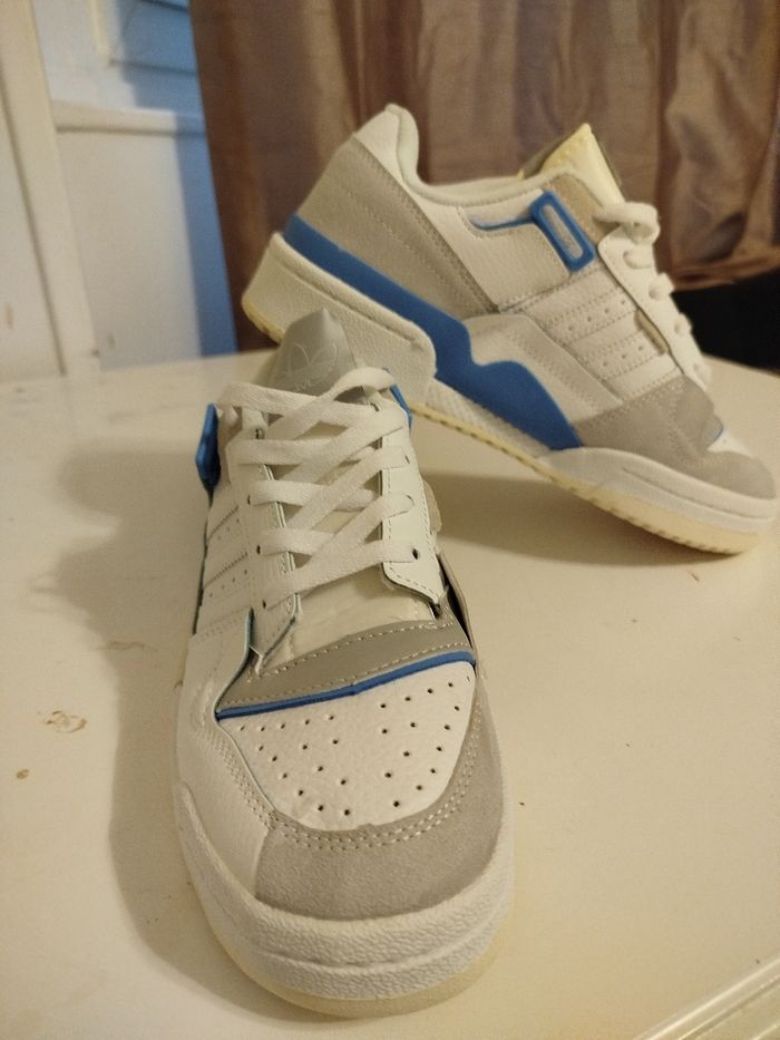 Basket adidas - photo numéro 3