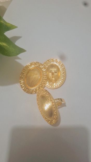 Ensemble boucle d'oreilles et médaille