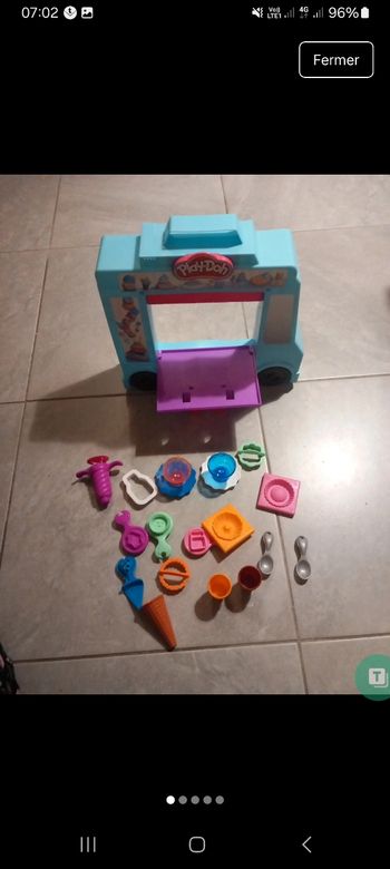 Camion marchand de glaces