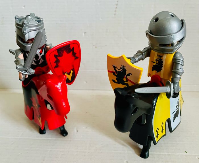 Playmobil - combat entre chevaliers - photo numéro 2