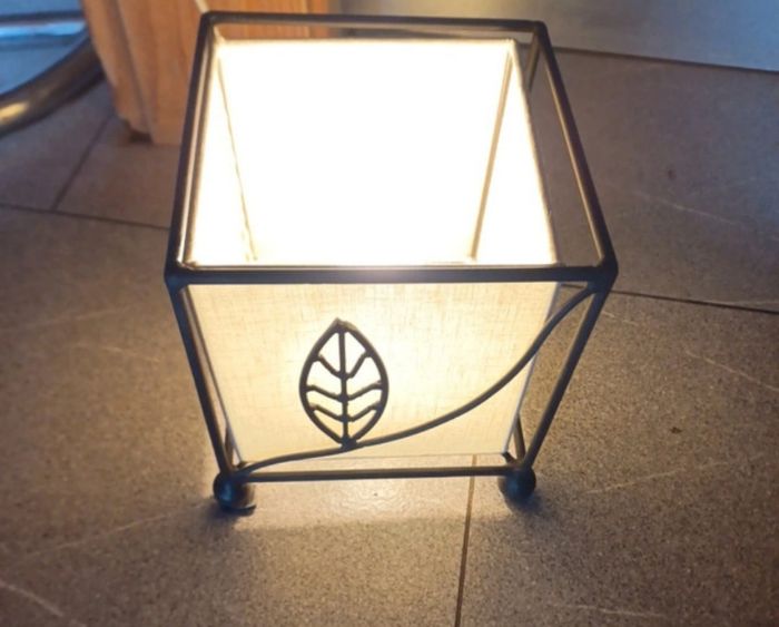Jolie lampe decorative fer et tissus - photo numéro 7