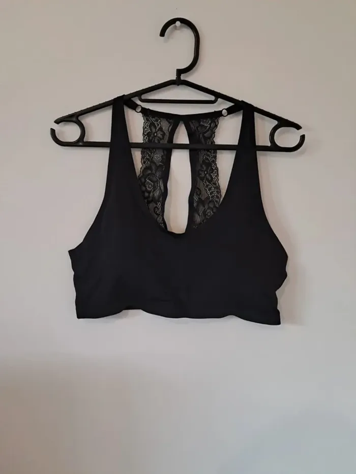 Brassiere noir taille M