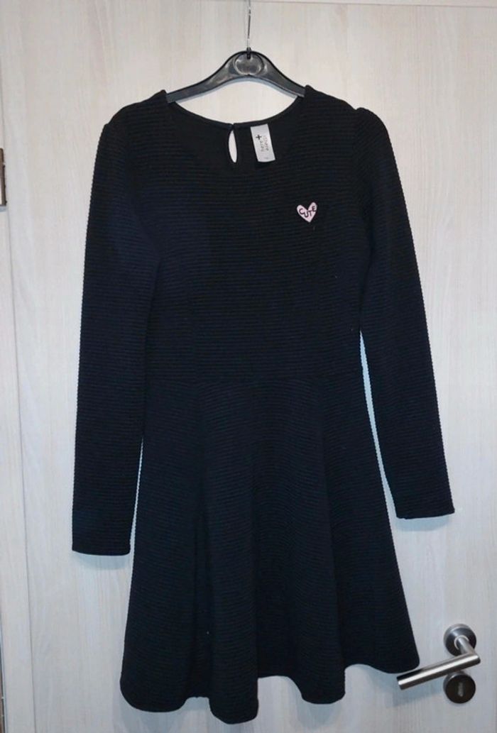 Robe fille T : 14/15 ans