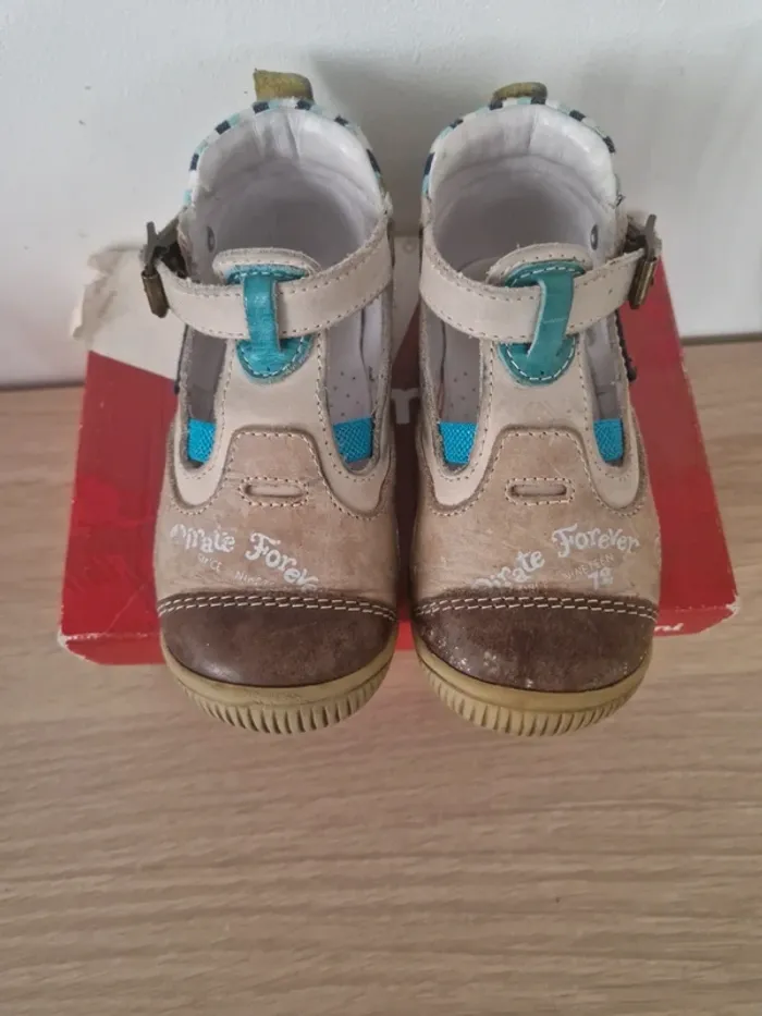 Chaussure en cuir Catimini pointure 23 - photo numéro 2