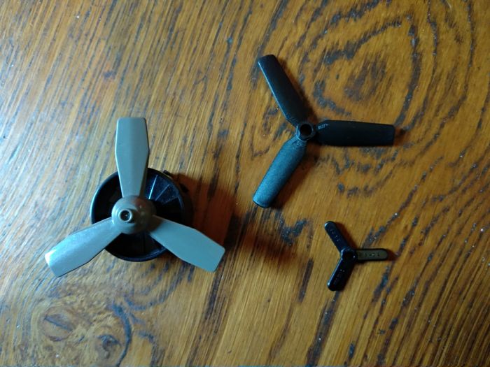 3 hélices Lego
