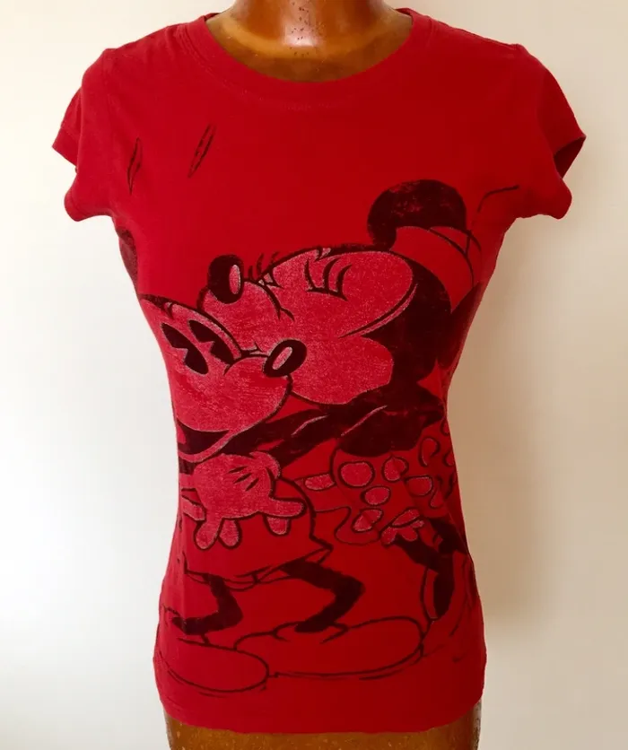 Tee shirt rouge Mickey Minnie
