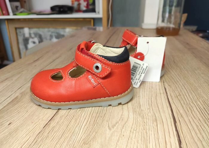 Chaussures cuir kickers neuves 19 - photo numéro 5