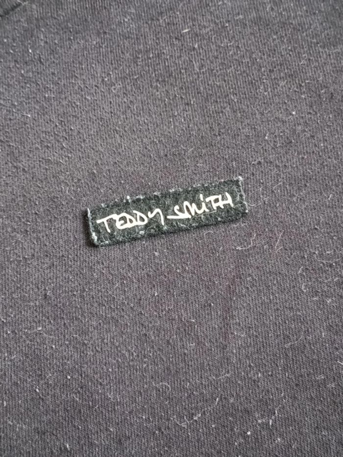 Sweat noir à capuche Teddy Smith logo discret - photo numéro 2