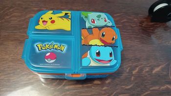 Boîte à goûter Pokémon, neuve.