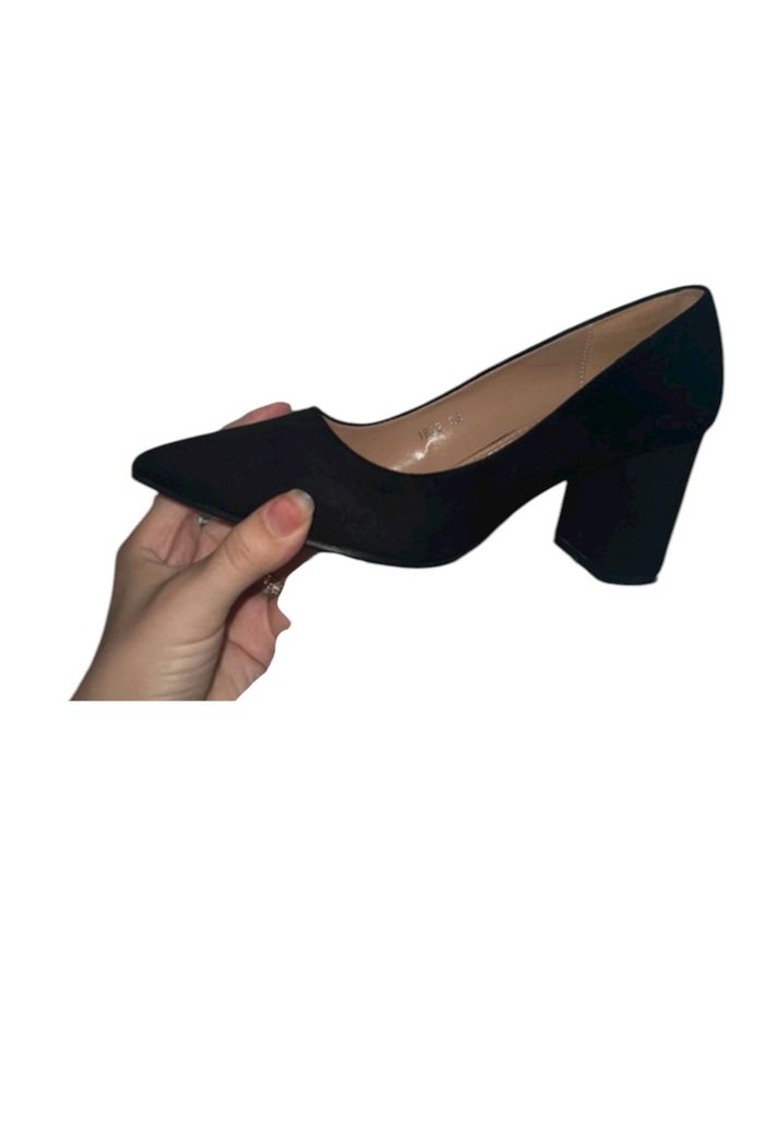 Escarpins noirs à talons carrés 38 - photo numéro 2