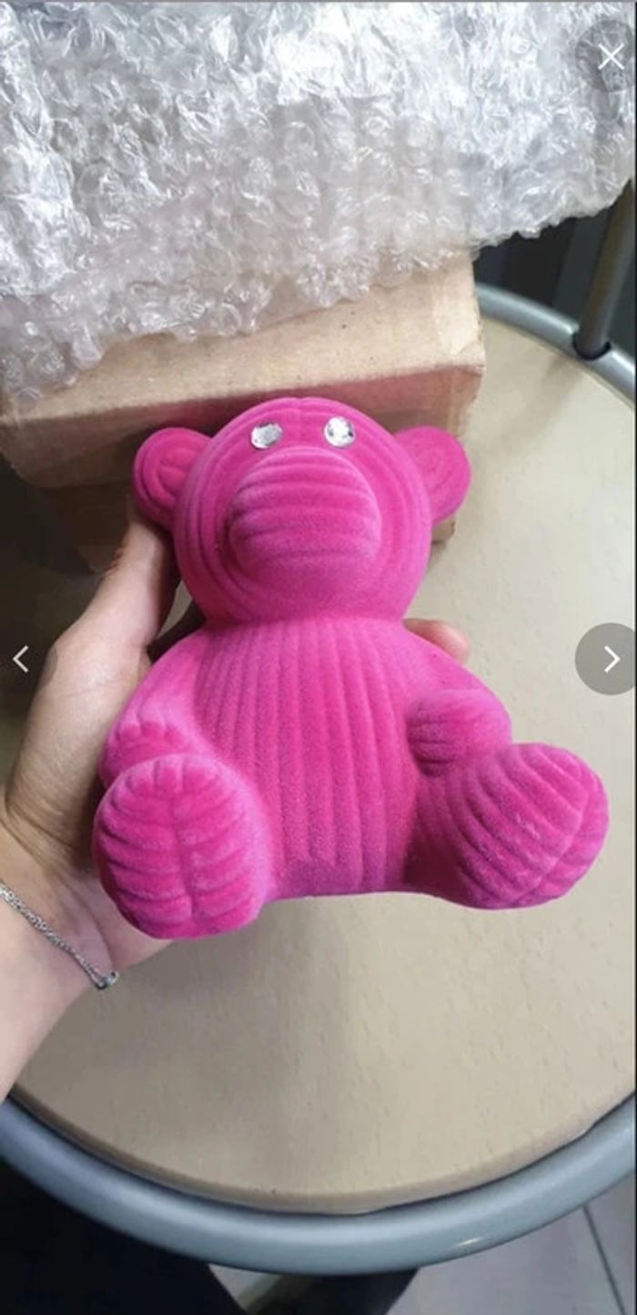 Neuve tirelire rose environ 12cm de hauteur. A l’unité ou en lot - photo numéro 2