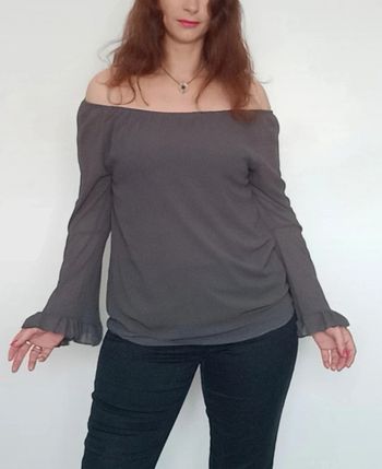 Blouse manches évasées volantées chic TU
