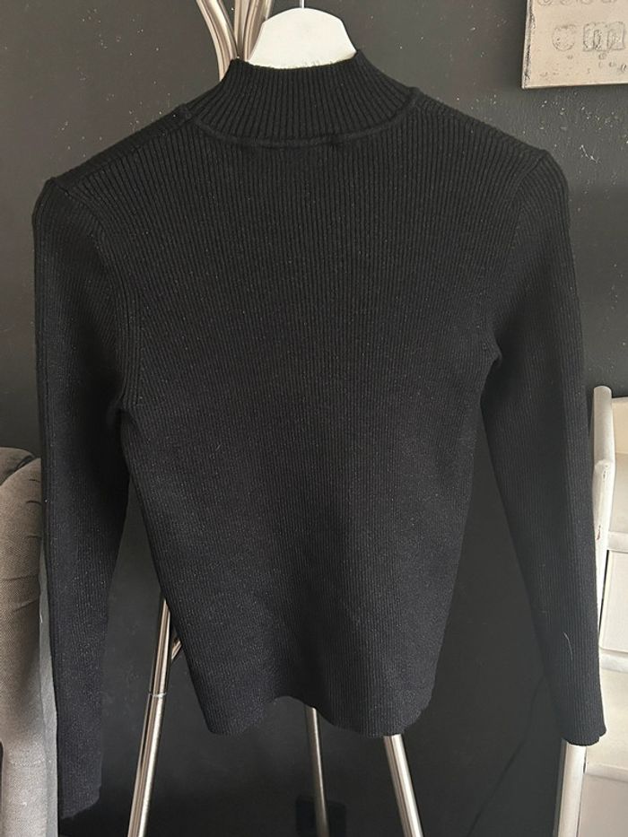 Pull col montant - photo numéro 8