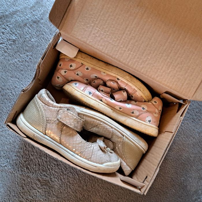 Lot de 2 paires de chaussures fille Pointure 24 - photo numéro 6