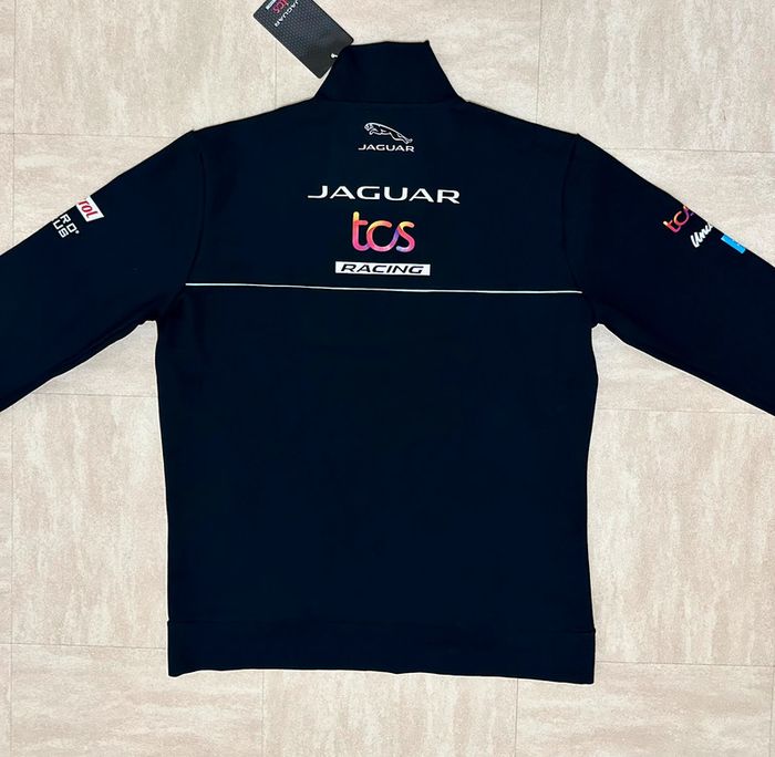 Pull Jaguar - photo numéro 18