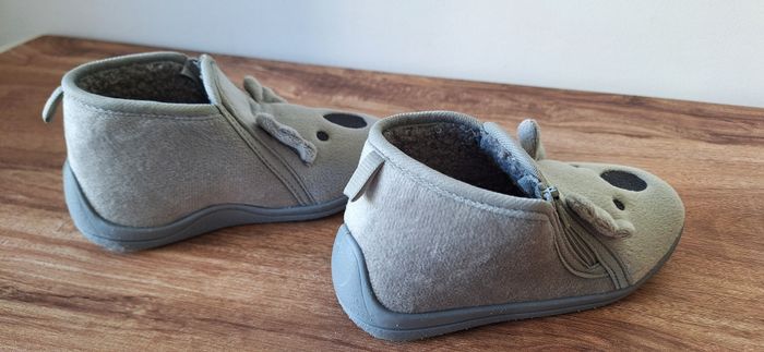 Chaussons bateau gris koala Kiabi pointure 27 - photo numéro 3