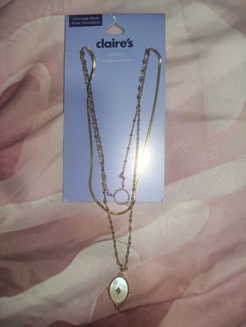 Collier 3 chaînes dorées en acier neuf