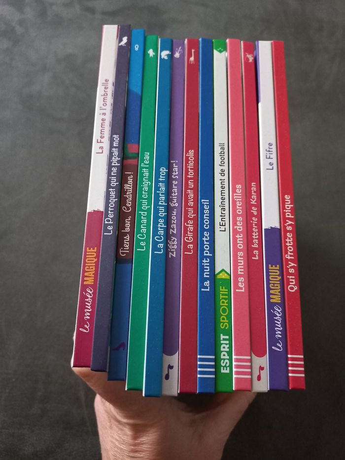 Lot 13 livres hachette mcdo enfant - photo numéro 3